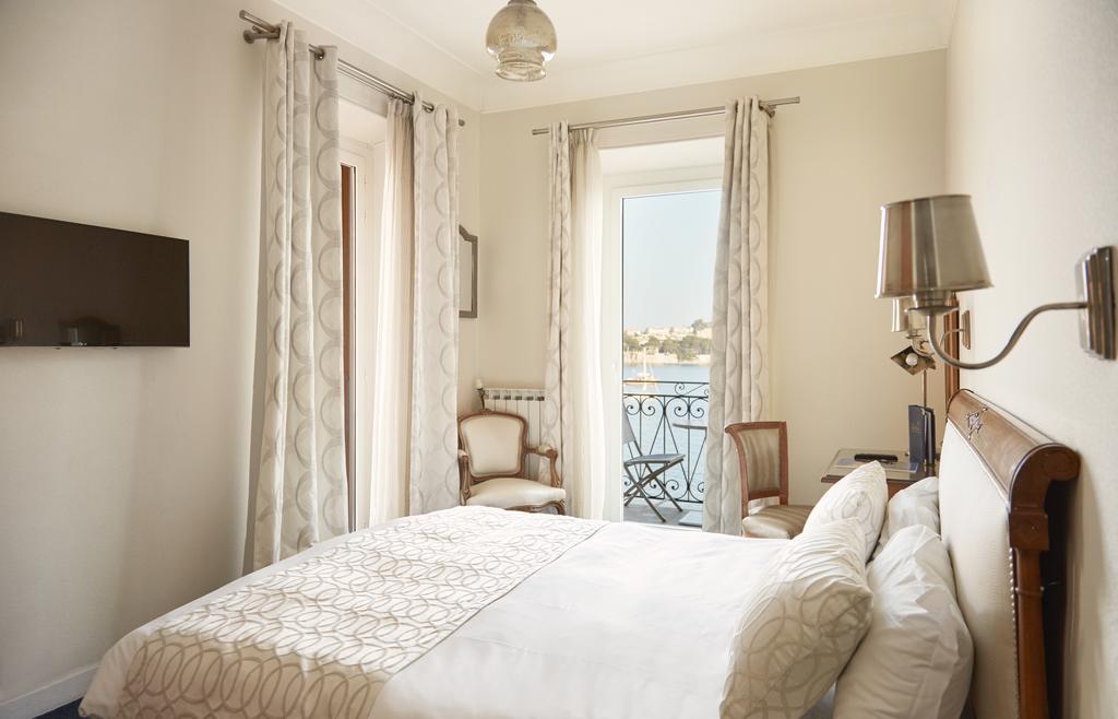 Welcome Hotel Вільфранш-сюр-Мер Екстер'єр фото